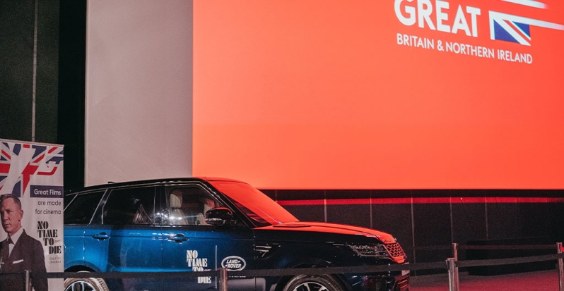 axess-land-rover-james-bond