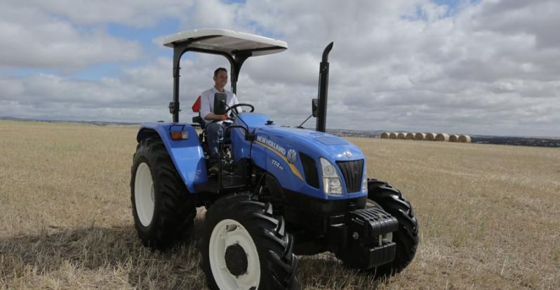 New Holland TT4