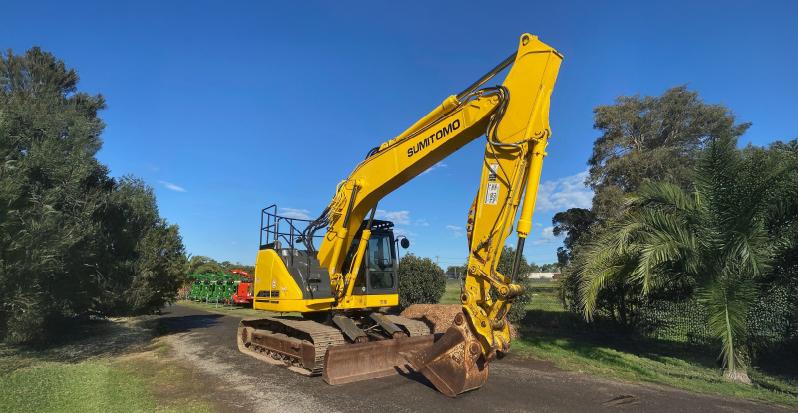 Axess heavy machine Sumitomo SH145X-6