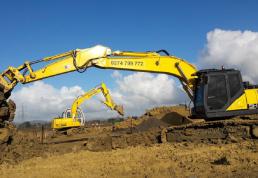 Axess Sumitomo SH210 Heavy Machine