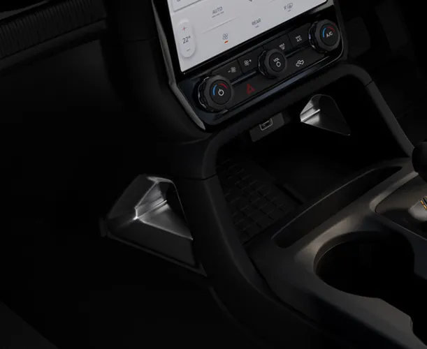 Ford Wildtrak_Wireless charging.jpg