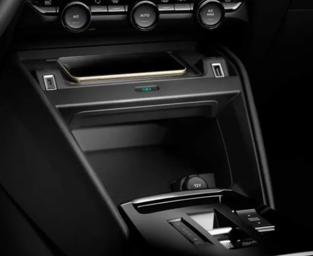 Citroen eC4 wireless charger