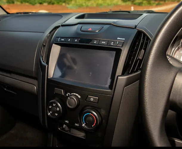 Isuzu D-Max LE 4x2 touchscreen