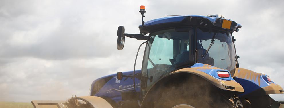 New Holland_T7